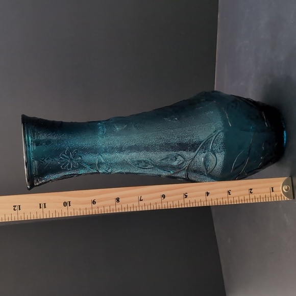 VGT,Mid Century,Dark Teal Empoli Glass Genie Vase with Butterflies/Fruit,Vines. - Picture 9 of 9